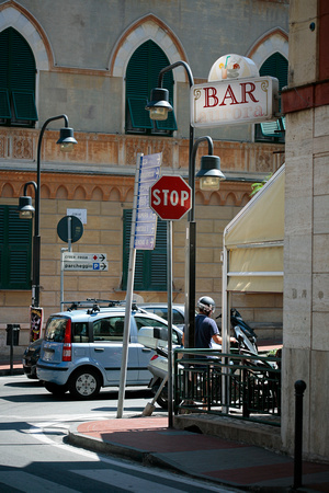 Bar an der Ecke