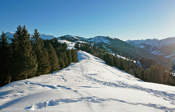 Schneeschuhwanderung zum Sonnenaufgang am Alpwegkopfhaus